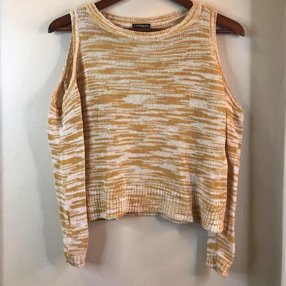 Light-Knit Express Cold Shoulder Shirt
